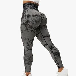 Gray & Black Marble Print Scrunch Butt Leggings